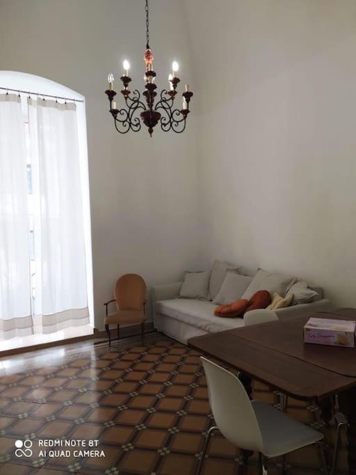 Dante Alighieri House Appartement Bari Buitenkant foto