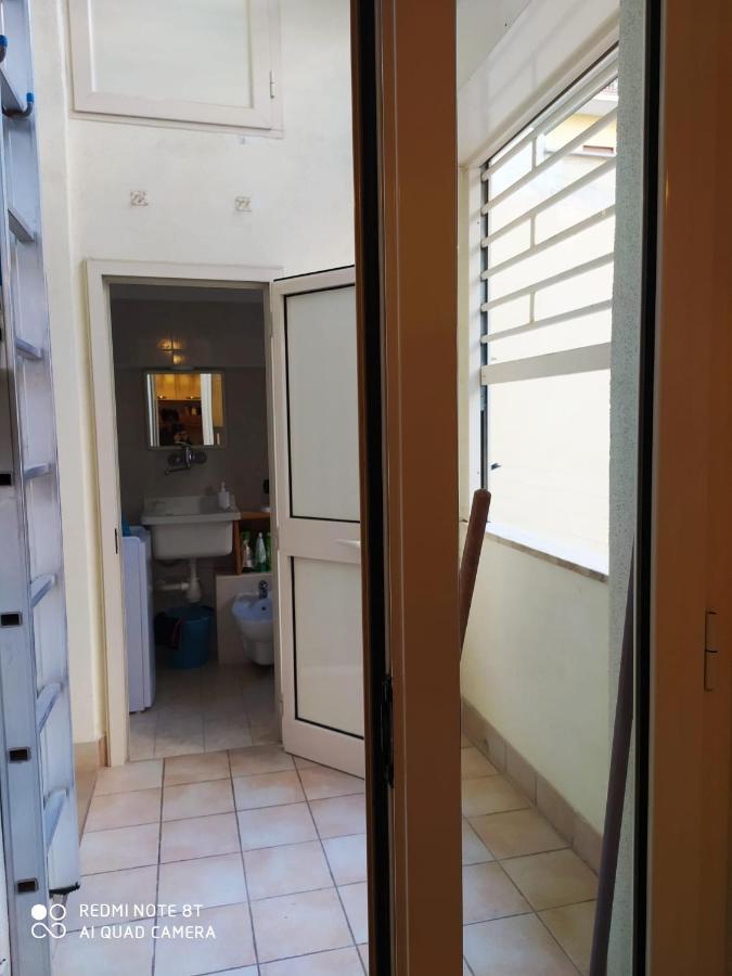 Dante Alighieri House Appartement Bari Buitenkant foto